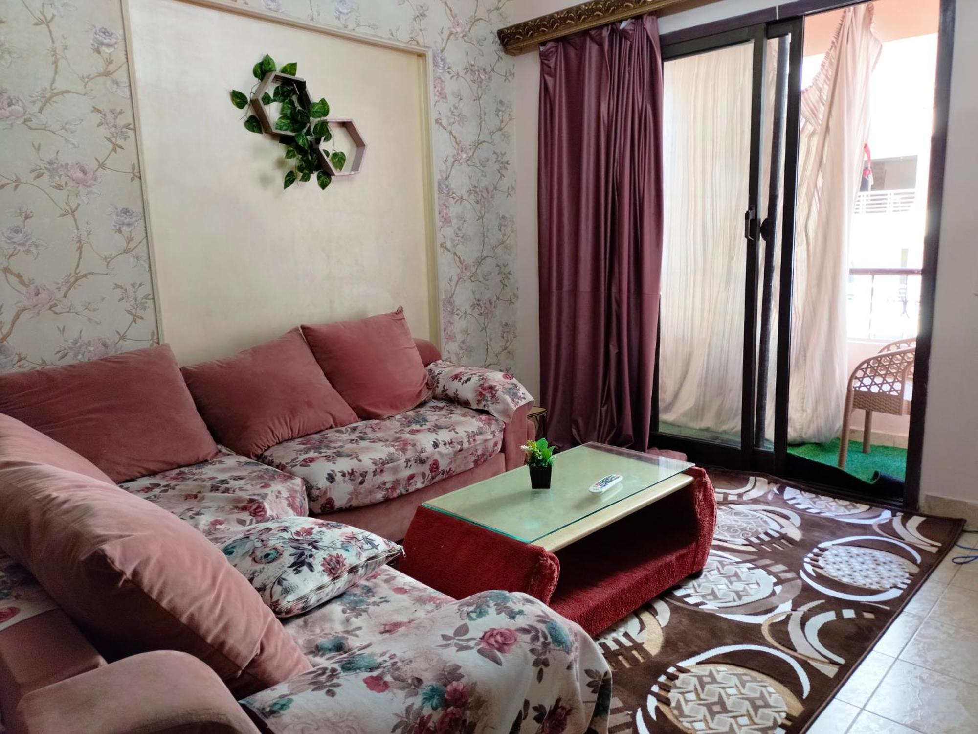 Апартаменти Cozy Maadi Ring Road